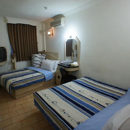 Yi Yuan Hotel Tajpej Zewnętrze zdjęcie